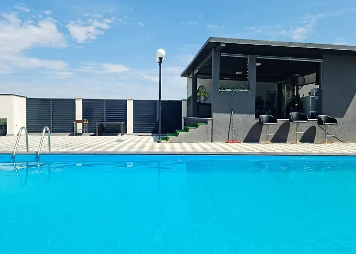 Grey House Villa Bucareste