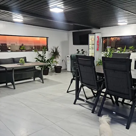 Villa Grey House *