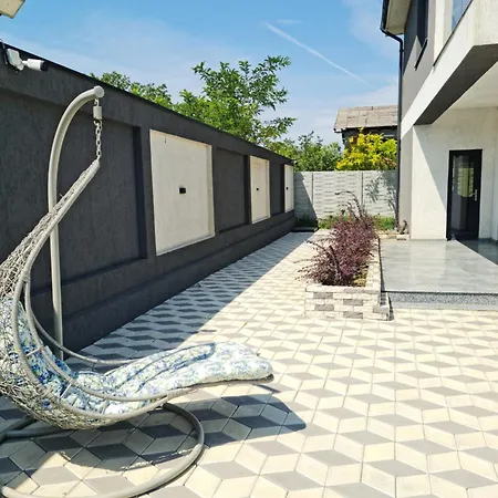 Grey House * Bukarest