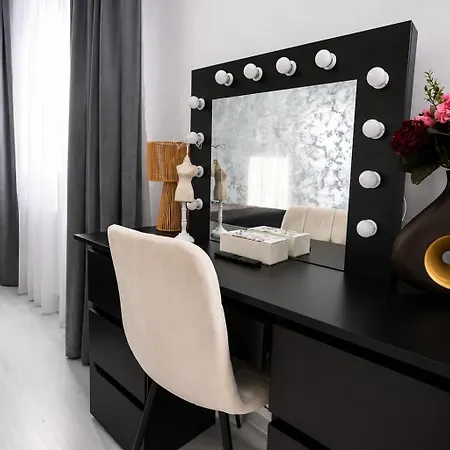 Grey House Villa Bukarest