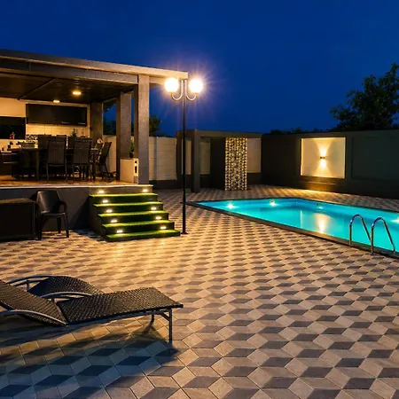 Grey House Villa