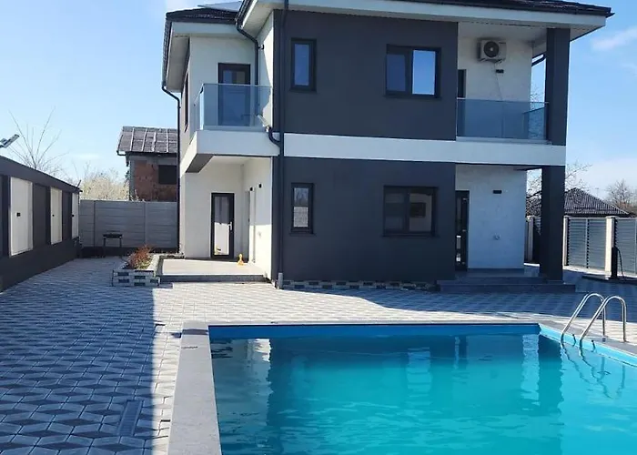 Grey House Villa Bükreş