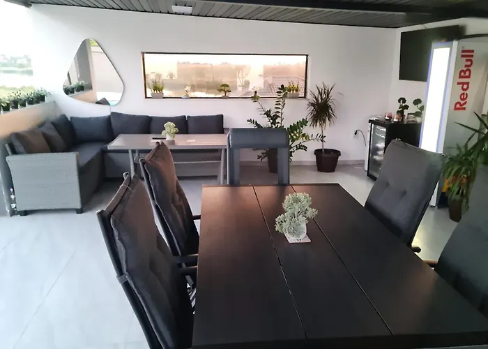 Villa Grey House Bükreş