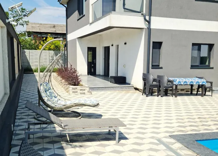 Вилла Grey House *