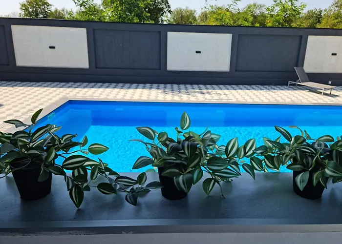 Вилла Grey House *