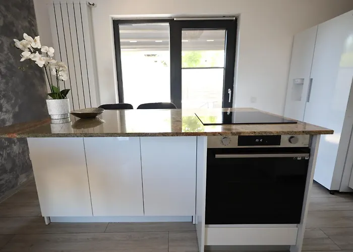 Grey House Villa Bükreş