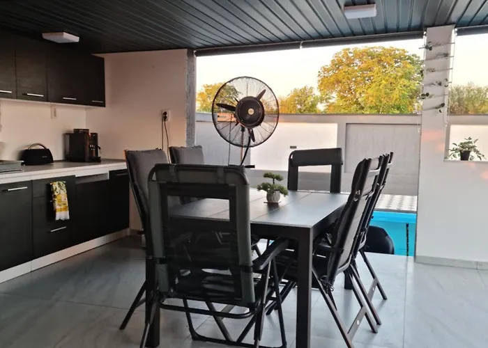 Villa Grey House