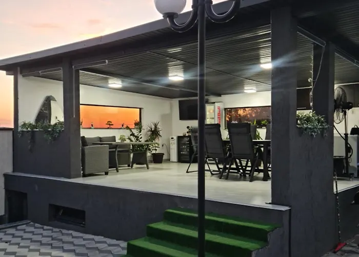 Grey House Bucureşti