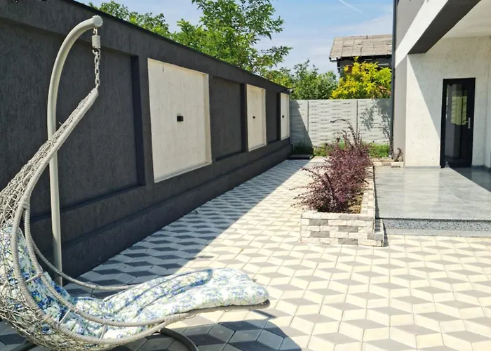 Grey House * Bucharest