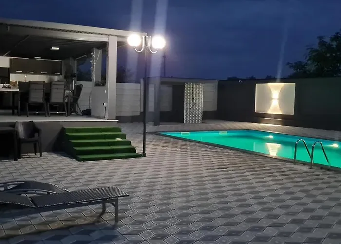 Villa Grey House *